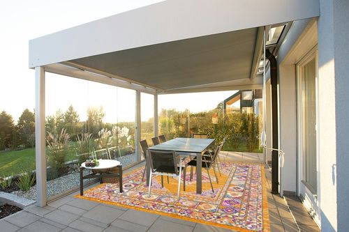 SAFAVIEH Madison Collection Area Rug - 8' x 10', Orange & Fuchsia, Boho Chic Medallion Design, Non-Shedding & Easy Care, Ideal for High Traffic Areas in Living Room, Bedroom (MAD133D) in Silver and Grey Outdoor Patio