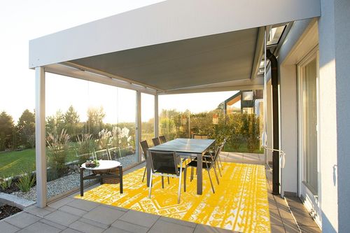 Unique Loom Lennon Collection Area Rug - Zal (7' 10" x 10' Rectangle, Yellow/ Ivory) in Silver and Grey Outdoor Patio