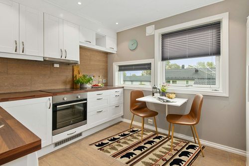 Rustic Lodge, Bear Cabin 4x5 Area Rug, 3'11"x5'3" Multi 7482 in Wood and White Small Kitchen