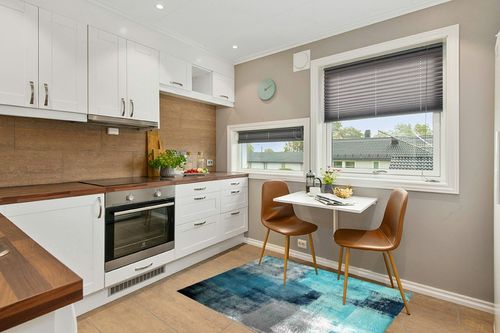 KITHOME Contemporary Non-Slip Area Rug Turquoise and Grey Abstract Art Painting Teal Printed Rugs Art Carnival Rubber Backing Living Room Floor Mats Rectangle Area Rug Carpet for Indoor 4'x6' in Wood and White Small Kitchen