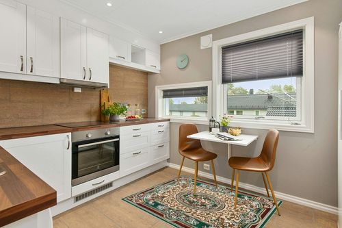 AllStar Rugs Green 4x6 Traditional Area Rug (3' 9" x 5' 1") in Wood and White Small Kitchen