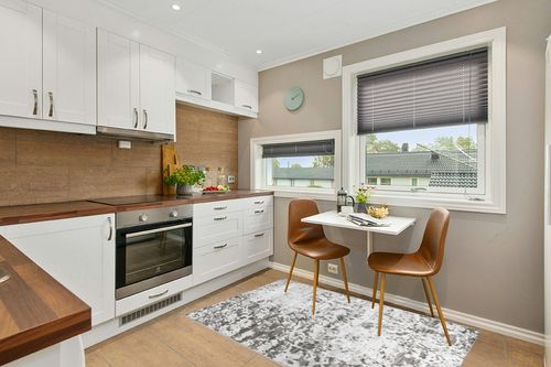 nuLOOM Meaghan Contemporary Abstract Area Rug, 4x6, Grey in Wood and White Small Kitchen