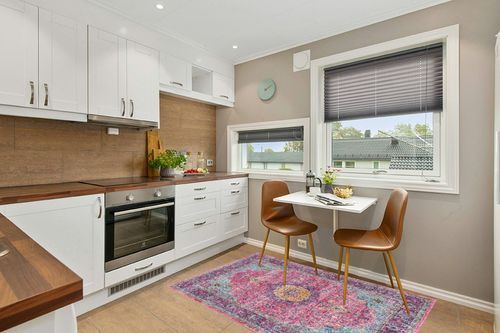 nuLOOM Verona Vintage Persian Area Rug, 4' x 6', Pink in Wood and White Small Kitchen