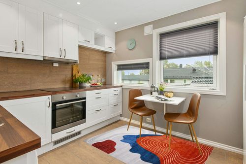 junhejiamei Modern Area Rugs for Living Room 4'x6',Machine Washable Stain Resistant Non Slip Backing Area Rugs,Soft Low-Pile Bedroom Dining Room Floor Carpet,Pink in Wood and White Small Kitchen