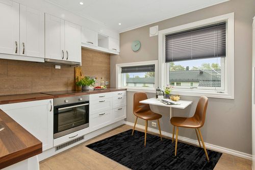 Premiumcowhide New Cowhide Rug Leather. Animal Skin Patchwork Area Carpet (4 X 6) in Wood and White Small Kitchen
