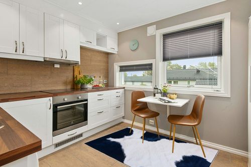 Safavieh Faux Hide Collection Accent Rug - 4' x 6', Ivory & Dark Blue, Non-Shedding & Easy Care, Machine Washable Ideal for High Traffic Areas in Entryway, Living Room, Bedroom (FAH548A) in Wood and White Small Kitchen