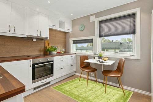 Unique Loom La Jolla Collection Farmhouse, Contemporary, Botanical, Traditional, Vintage Area Rug, 4 ft 0 x 6 ft 1 Rectangular, Light Green/Green in Wood and White Small Kitchen