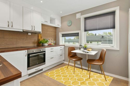 Unique Loom Trellis Frieze Collection Area Rug - Rounded (4' 1" x 6' 1", Yellow/ Ivory) in Wood and White Small Kitchen
