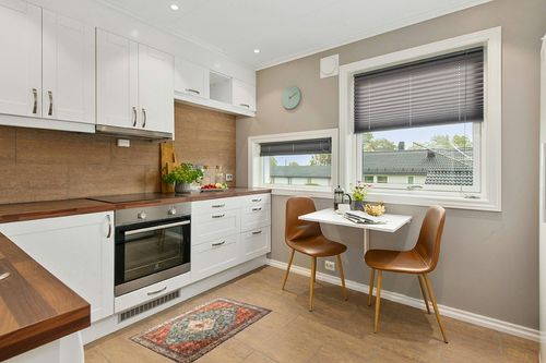 ‎Geometric Tribal ‎Oriental ‎Non Slip ‎Hallway ‎Doormat in Wood and White Small Kitchen