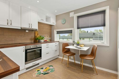 Green Moss Leaf Bath Mat, Non-Slip Moss Bathroom Rugs, Cute 3D Moss Bath Mat Soft Super Absorbent Machine Washable Shower Mat Boho for Home Bathroom Entryway Doormat (23.62x15.75'') in Wood and White Small Kitchen