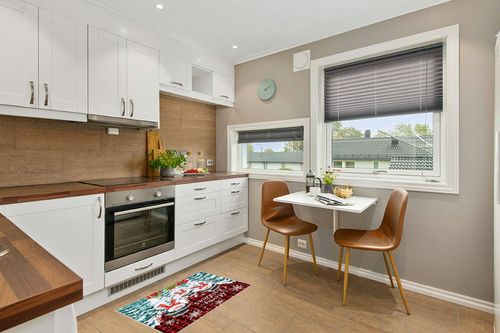 Merry Christmas Area Rug for Living Room, Rectangular Indoor Carpet - 2' x 3', Snowflake Snowman Xmas Tree Red Plaid Non-Skid Bathroom Mat Kitchen Runner Rugs for Bedroom in Wood and White Small Kitchen