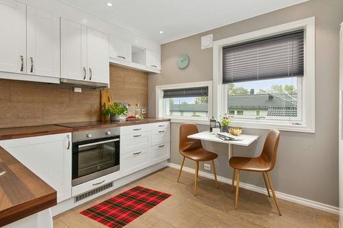 Area Rug, Merry Christmas Vintage Red Black Buffalo Check Plaid Rug, 2x3 Feet Rugs for Living Room Bedroom Kids Room Kids Room Nursery Classroom, Non-Slip Comrft Carpet Washable Rug in Wood and White Small Kitchen