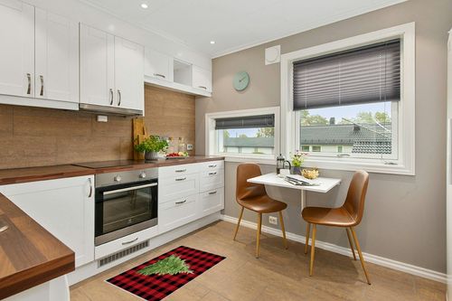 Area Rug, Red Buffalo Plaid Xmas Tree Merry Christmas Area Rug, Living Room Rugs, Area Rugs for Bedroom Decor&Living Room Decor, Carpet 2x3ft Bedroom Rug, Rugs for Living Room in Wood and White Small Kitchen