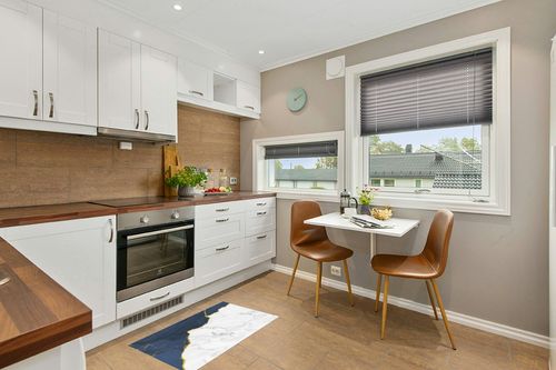 Abstract Marble Plush Shag Bath Rugs Dark Blue White Grey Color Gradient Soft Fluffy Floor Doormat Carpet,Non-Slip Door Mats for Living Room Bedroom Kitchen Entryway Golden Lines in Wood and White Small Kitchen