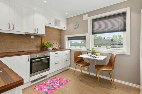 Cute Pink Rainbows Clouds Bathroom Rugs Fluffy Absorbent Bath Mat Machine Washable Soft Microfiber Shaggy Kitchen Mat Non Slip Carpet Runner for Shower Floor Layered Front Door Mats Porch in Wood and White Small Kitchen