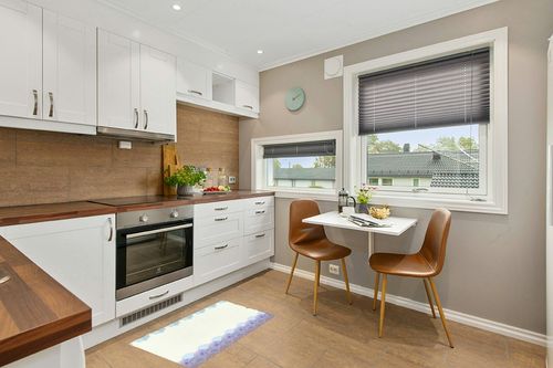 Bohemian Mandala Flower Plush Shag Bath Rugs Chic Teal Purple Floral Soft Fluffy Floor Doormat Carpet,Non-Slip Door Mats for Living Room Bedroom Kitchen Entryway Cream Yellow in Wood and White Small Kitchen