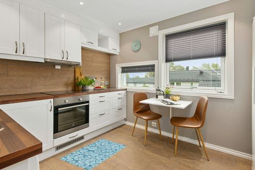 Summer Plush Shag Bath Rugs White Conch Underwater Life Soft Fluffy Floor Doormat Carpet,Non-Slip Door Mats for Living Room Bedroom Kitchen Entryway White Blue in Wood and White Small Kitchen