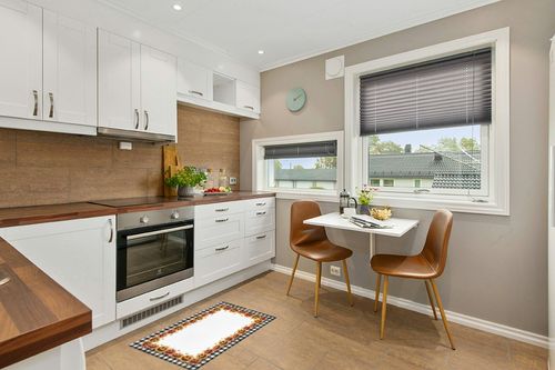 Halloween Pumpkins Plush Shag Bath Rugs Ghost Face Cartoon Theme Soft Fluffy Floor Doormat Carpet,Non-Slip Door Mats for Living Room Bedroom Kitchen Entryway Black White Check in Wood and White Small Kitchen