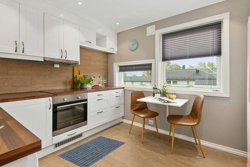 Novogratz Villa Collection Sicily Indoor/Outdoor Area Rug, 2'0" x 3'0", Blue, (Model: VILLAVI-03BLU2030) in Wood and White Small Kitchen