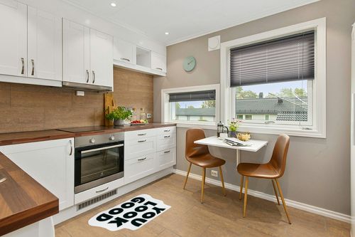 Lukinbox You Look Good Bathroom Rugs, Black and White Non-Slip Bath Mats for Bathroom, Small Soft Cute Machine Washable Low Pile Microfiber Bath Rug Funny Cool Door Mat for Shower Bathtub, 20"x31" in Wood and White Small Kitchen