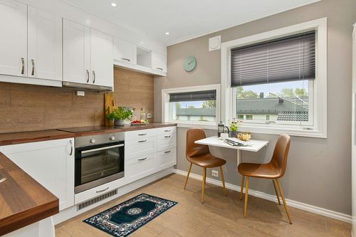 YHSF Traditional Floral Design Area Rug (Hunter Green, 2 Feet x 3 Feet 4 Inches) in Wood and White Small Kitchen