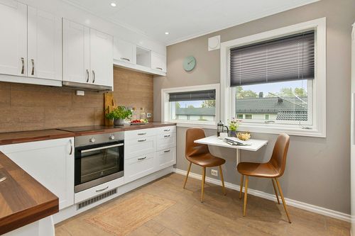 KEMA 2x3 Feet Handwoven Jute Braided Area Rug, Natural Yarn - Rustic Vintage Braided Reversible Rectangular Rug- Eco Friendly Rugs for Bedroom, Kitchen, Living Room, Farmhouse in Wood and White Small Kitchen