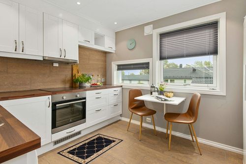 Orleans Traditional Border Black Scatter Mat Rug, 2 ft x 3 ft in Wood and White Small Kitchen