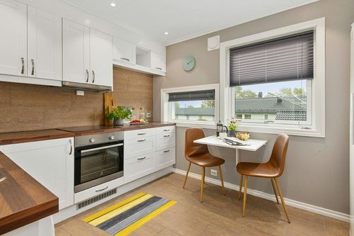 Yellow Wood Board Area Rug 2x3 ft, Yellow Rugs for Living Room, Room Decor Aesthetic Comft Carpet for Bedroom Decor, Rustic Yellow Grey Barn Wood Area Rugs for Cute Room Decor, Farmhouse Washable Rug in Wood and White Small Kitchen