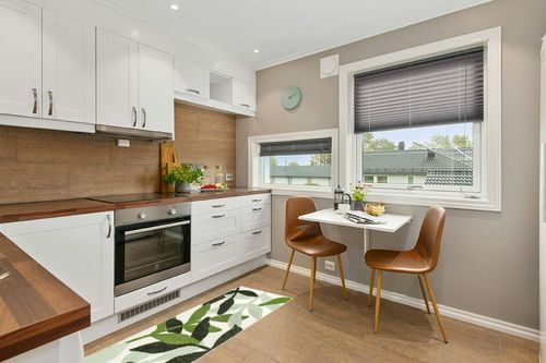 UNIBATH Leaves Bathroom Runner Rug 24x60 Non Slip Long Bathroom Rugs Green Extra Large Bath Runner Rugs for Bathroom Microfiber Absorbent Washable Area Rugs in Wood and White Small Kitchen