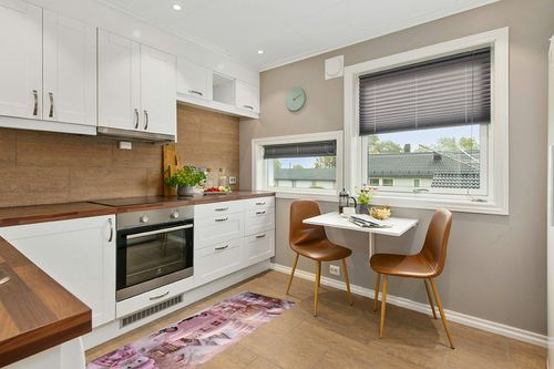 Kitchen Rugs Long Floor Door Mats Absorbent Entryway Rug Winter Christmas Farm Pink Car Indoor Carpet Non-Slip Area Runner,Wood Barn Snowy Scene Entrance Doormat for Bedroom Bathroom in Wood and White Small Kitchen