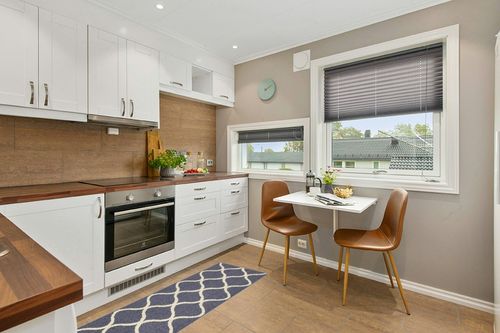 Maples Rugs Rebecca Contemporary Runner Rug Non Slip Hallway Entry Carpet [Made in USA], 1'9" x 5', Indigo Blue in Wood and White Small Kitchen