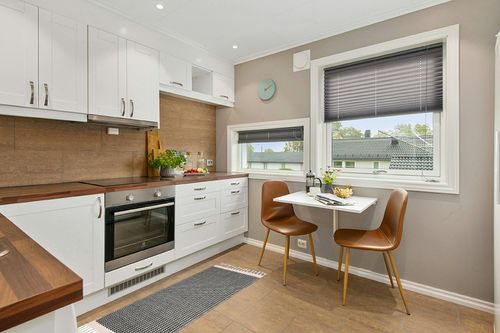 Lahome Boho Rugs for Entryway, 2x5 Laundry Room Rug Lightweigh Cotton Washable Runner Rug with Tassels, Farmhouse Black Bath Door Mats Indoor Non-Shedding Rug Runners for Hallways Bedroom Gifts in Wood and White Small Kitchen