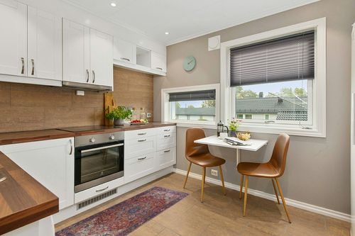 Fame Rugs Vintage Bohemian Area Rugs for Living Room, Bedroom, Red Terracotta Burgundy, 2'4" x 4'9" in Wood and White Small Kitchen