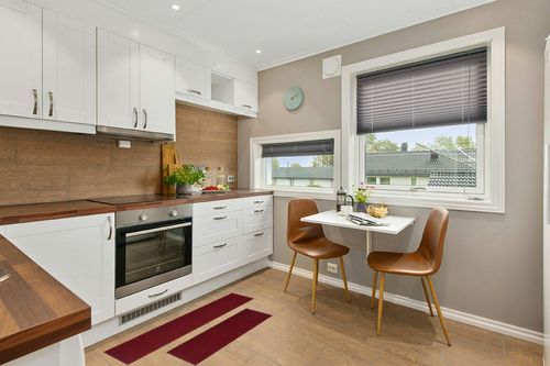 COSY HOMEER 48x20 Inch/30X20 Inch Kitchen Rug Mats Made of 100% Polypropylene 2 Pieces Soft Kitchen Mat Specialized in Anti Slippery and Machine Washable,red in Wood and White Small Kitchen