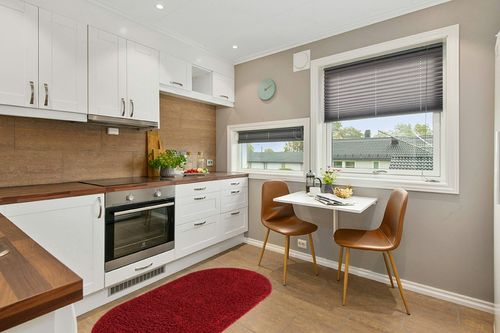 Everyday Shag Rug Red 3x5 Oval in Wood and White Small Kitchen