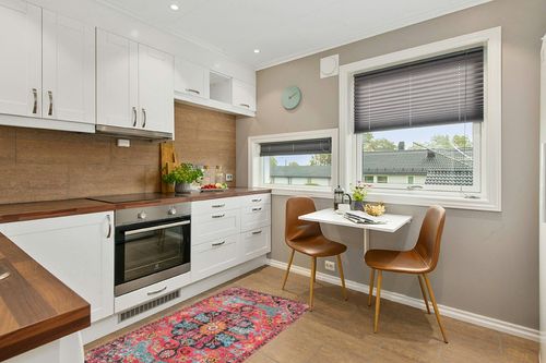 Wonnitar Boho Area Rug in Wood and White Small Kitchen