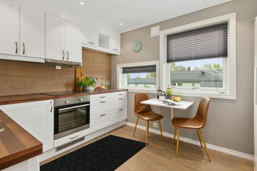 Black Casual Stain Resistant, Non Slip Bedroom, Living Room, Home Office, Dining Room Area Rug in Wood and White Small Kitchen