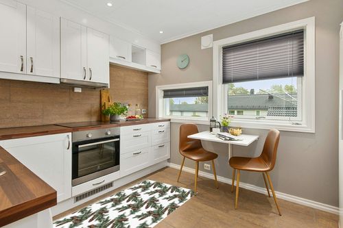 Area Rug 2x3 Feet, Christmas Pine Rug, Rugs for Living Room Decor Bedroom Decor Kids Room, Non-Slip Living Room Rugs, Comrft Carpet Washable Rug in Wood and White Small Kitchen