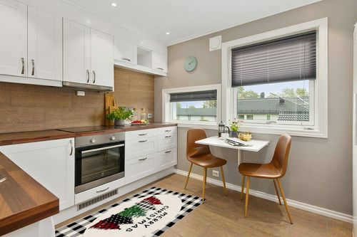 Area Rug, Black Buffalo Plaid Xmas Tree Merry Christmas Rug, 2x3 Feet Rugs for Living Room Bedroom Kids Room Kids Room Nursery Classroom, Non-Slip Comrft Carpet Washable Rug in Wood and White Small Kitchen