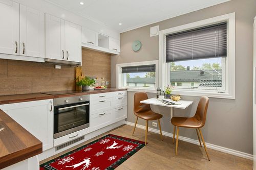 Area Rug, Winter Snowflake Elk Reindeer Red Buffalo Plaid Merry Christmas Rug, 2x3 Feet Rugs for Living Room Bedroom Kids Room Kids Room Nursery Classroom, Non-Slip Comrft Carpet Washable Rug in Wood and White Small Kitchen