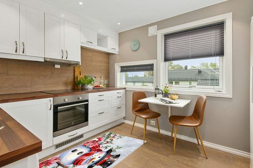 OComster Grey Ombre Christmas Rectangle Shape Large Area Rugs - 2.7 x 5 Feet Xmas Snowman Winter Snowflake Poinsettia - (Non-Woven + Rubber) Low File Floor Mat in Wood and White Small Kitchen