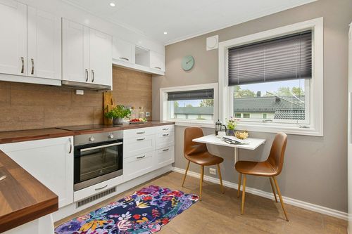 Estmy Boho Vintage Floral Area Rug 3x5 Washable Thin, Aesthetic Cute Bedroom Rugs Colorful Blue Entryway Rug Modern Abstract Tropical Jungle Accent Rug Floor Carpet for Bathroom Kitchen in Wood and White Small Kitchen