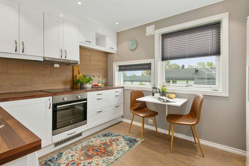 Wonnitar Washable 3x5 Boho Area Rug,Non-Slip Distressed Throw Rug for Bedroom,Bohemian Non-Shedding Bathroom Mat,Low Pile Soft Colorful Floor Carpet for Dorm Mud Room Living Room,Orange in Wood and White Small Kitchen