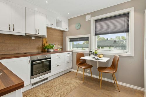 KEMA 3X5 Feet Handwoven Jute Braided Area Rug, Natural Yarn - Rustic Vintage Braided Reversible Rectangular Rug- Eco Friendly Rugs for Bedroom, Kitchen, Living Room, Farmhouse in Wood and White Small Kitchen