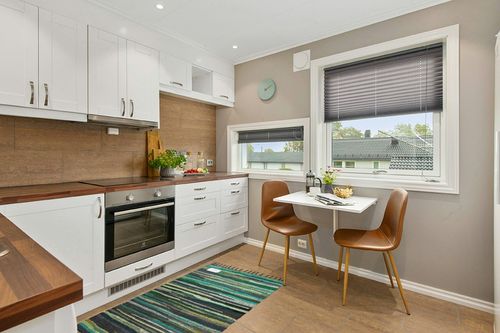 Comfy-co Handcrafted Area Rug Chindi Rug 3x5 ft - Hand-Woven Cotton Area Rag Rug - Reversible Floor Rug for Bedroom Living Room Kitchen Dorm Entryway Hallway - Chindi Area Rug Green Multi in Wood and White Small Kitchen