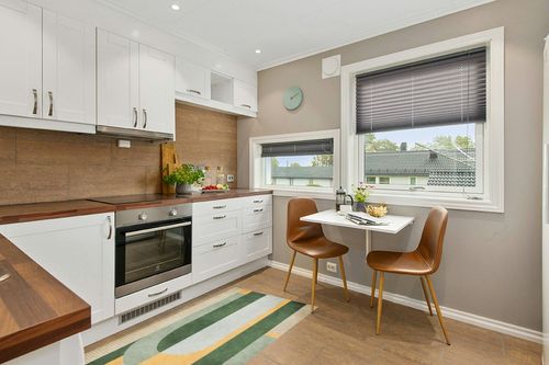 Retro Gold Green Mid Century Kids Area Rug, Abstract Geometric Irregular Stripes Large Carpet, Indoor Non-Slip Machine Washable Breathable Durable Carpet for Front Entrance Floor Decor,3 x 5ft in Wood and White Small Kitchen