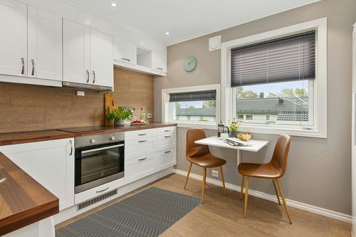 Area Rugs for Living Room, Geometric Yellow Lines Grey Background Modern Indoor Anti-Fading Doormat Entryway Mat Door Mat for Hallway, Kitchen, Bedroom, Area Carpet Decor 2'7"x5' in Wood and White Small Kitchen