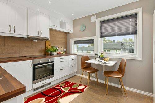 Red Beige Geometric Indoor Outdoor Area Rug, Large Area Rugs for Living Room Bedroom, Modern Round Geometry Abstract Art Non Slip Bathroom Rugs Washable Throw Carpet Floor Mats Runner 3'x5' in Wood and White Small Kitchen