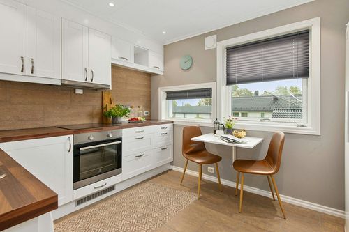 JONATHAN Y NFR100A-3 Hira Hand Woven Diamond Chunky Jute Indoor Area Rug Bohemian Farmhouse Easy Cleaning Bedroom Kitchen Living Room Non Shedding, 3 X 5, Natural Color in Wood and White Small Kitchen