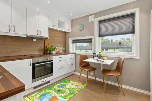 Chicrug Kids Dinosaur Playmats Educational Area Rugs, Kids Play Mat Carpet for Learning Numbers, Animals and Words for Children's Room Playroom Nursery, Kid's Floor Play Rug for Bedroom, 3x5 Feet in Wood and White Small Kitchen